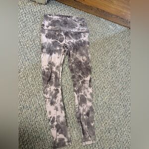 Size 6 Lululemon leggings